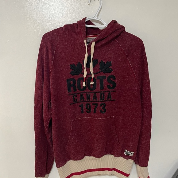 ROOTS sweater - Picture 5 of 5